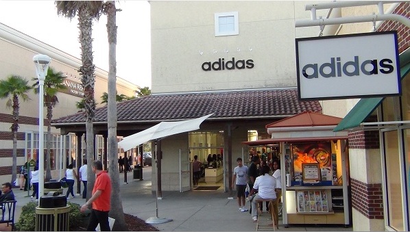 adidas outlet international drive